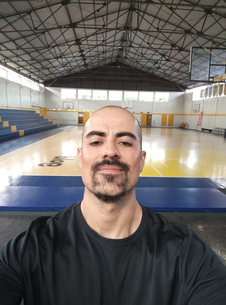Alejandro Poveda Calderon
